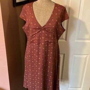 Dark dusky print pink dress by TOAD&CO size XL. Loose comfortable fit. Like new.